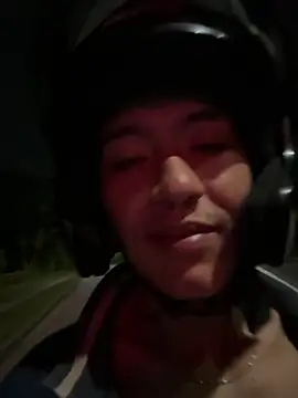 TonnyBottom 即時 XXX 聊天