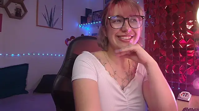 Miacatsito3's Live XXX Chat