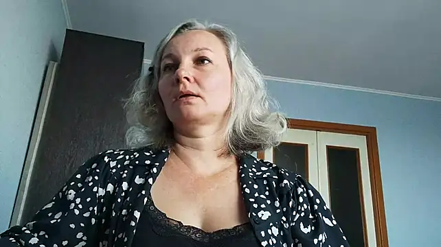 EdithManning – Kamerová šou