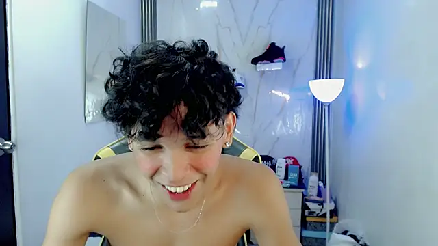 FUNNY_DICK_ élő XXX-chatje