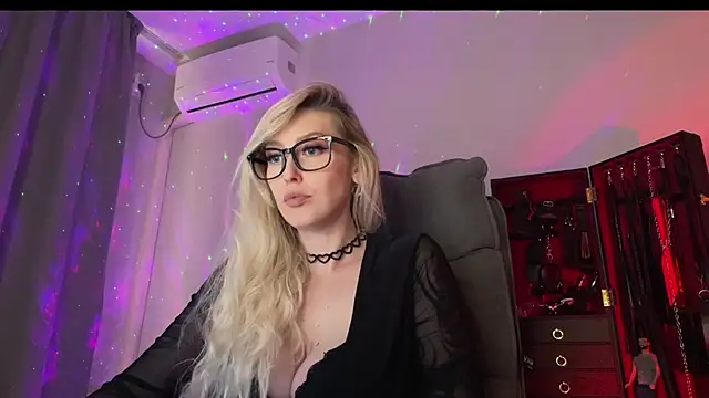 Liya_Liss – Naživo XXX chat