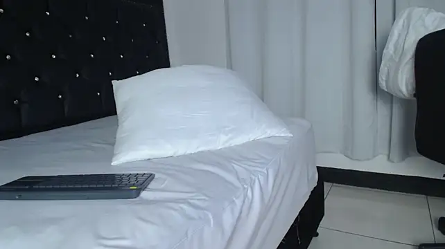 Chat +18 de MaxLeons ao vivo