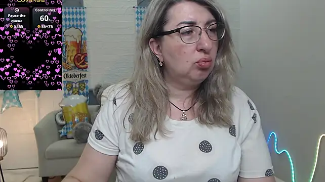 KKMimiKK Chat XXX in diretta