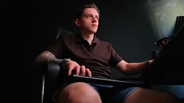 FelixStarkk – Naživo XXX chat
