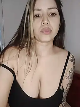 Živý XXX chat busty_lorenaa
