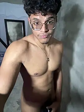 max__4vc – Naživo XXX chat