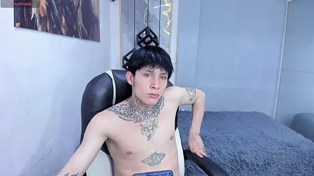 Cry_thereal's Live XXX Chat