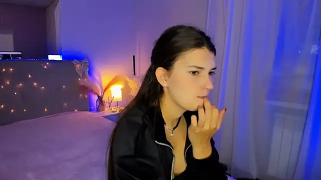 Chat XXX ao vivo de Laura_Leee