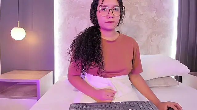 alysson_moon_ 现场XXX聊天
