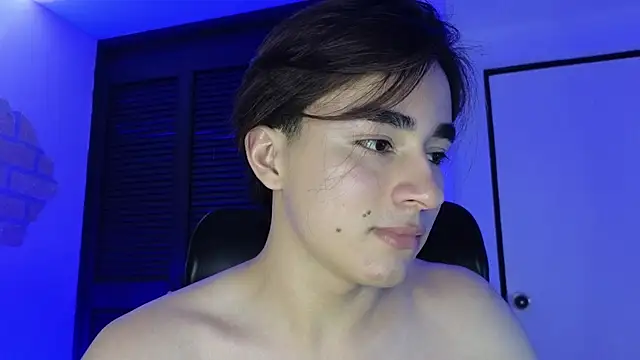 Connorr_01 – Naživo XXX chat