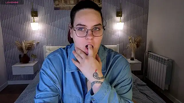 Kity_Mooree's Live XXX Chat