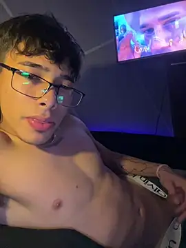 Aron_boy Live XXX Chat