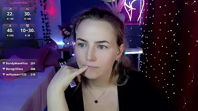 Mira_Mermayd's Live XXX Chat