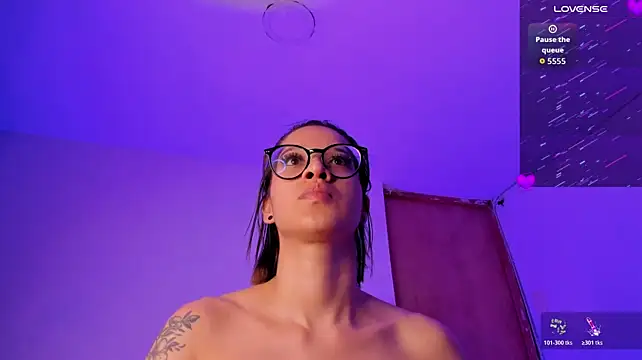EllieCarter_ Adlı Modelin Canlı XXX Sohbeti