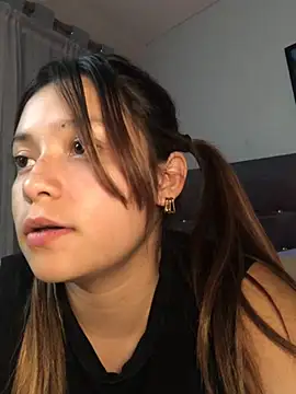 3littles' Live XXX Chat