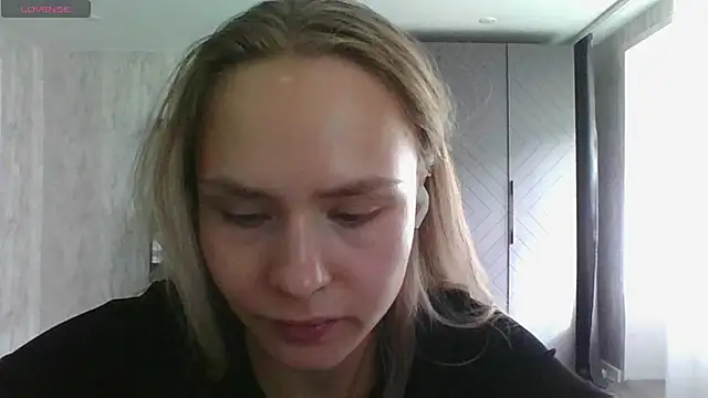 Annie_Cohn Adlı Modelin Canlı XXX Sohbeti