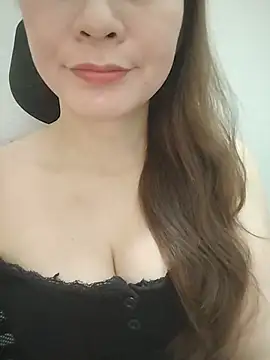 Chat +18 de Snail_niE ao vivo