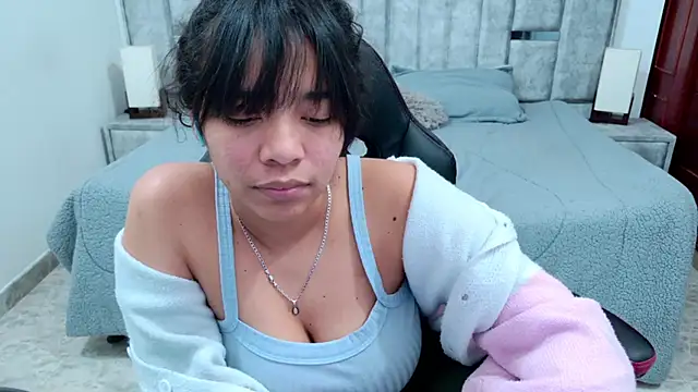 laureentt_ Chat XXX in diretta