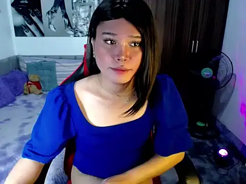 sofiathe1st Adlı Modelin Canlı XXX Sohbeti