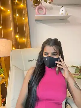 its_ur_flora's Live XXX Chat