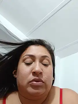 Hot_bella12 XXX чат на живо