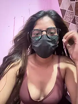 Miss_Pretty011's Live XXX Chat