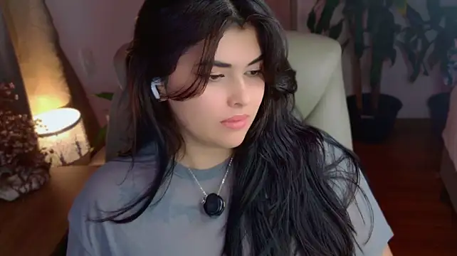دردشة Nannicutee الجنسية المباشرة