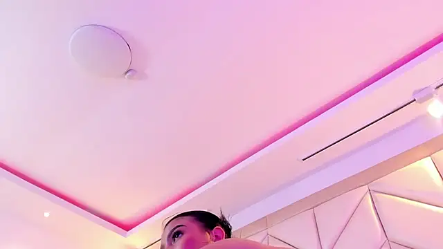MaiaLopez's Live XXX Chat