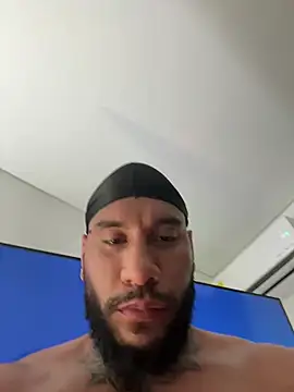 Andrew_Johnnson Adlı Modelin Canlı XXX Sohbeti