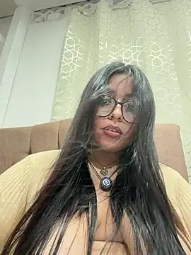 Chat XXX en directo de virginbrunette99