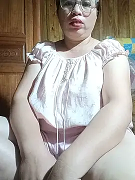 -Yeyi- Adlı Modelin Canlı XXX Sohbeti