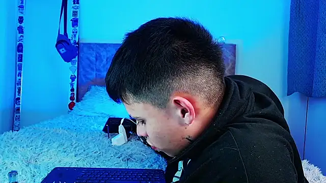 _justinmoon2 Live XXX Chat