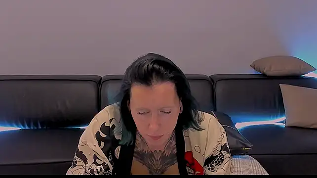 ivo_blake Pertunjukan Webcam