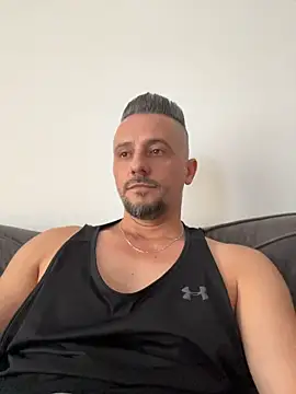 InsaneMattt Adlı Modelin Canlı XXX Sohbeti