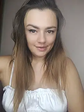 צ'אט XXX בשידור חי של KrissSexi