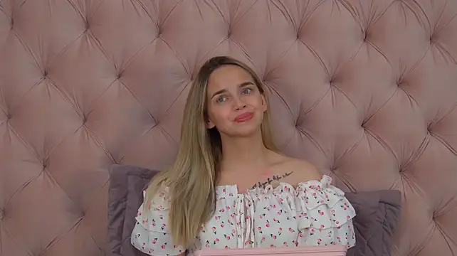 צ'אט XXX בשידור חי של AnitaVenture