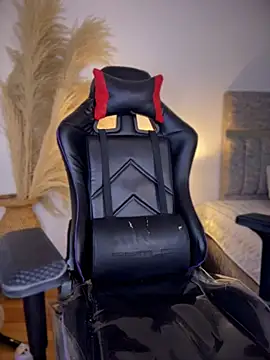 Živý XXX chat saracaball_