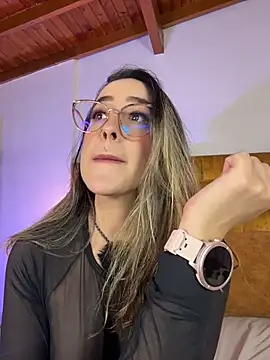 RenataVelasquez élő XXX-chatje