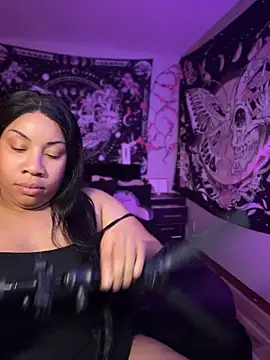 RoxieVoss' Live XXX Chat