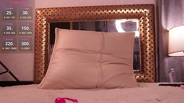 CherryJohnigan – Naživo XXX chat