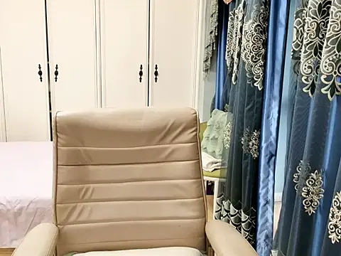 sjsibi 即時 XXX 聊天