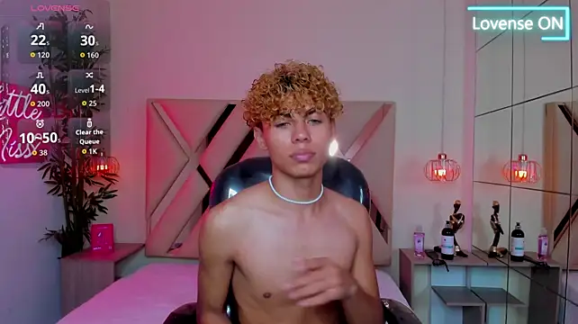 Anyelo_Twink élő XXX-chatje