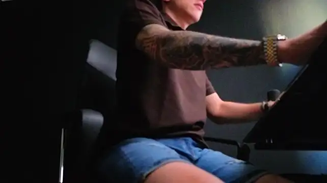 FelixStarkk's Live XXX Chat