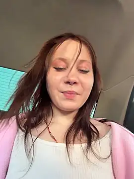 SlavicCandy's Live Chat Room