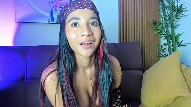 Emily_bruss Chat XXX in diretta