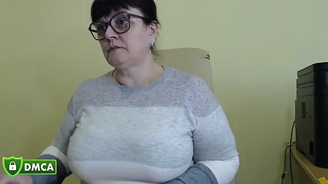 BrandiOhNight élő XXX-chatje