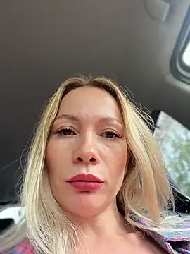 Chatroom XXX en direct de LavenderHot