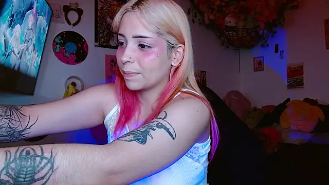 XXX chat uživo modela MaryJannes