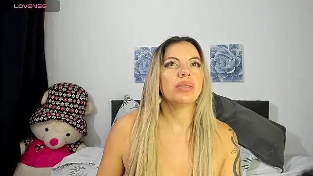 ariannawil Chat XXX in diretta