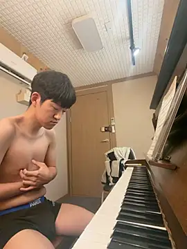 Chat +18 de junzzang1234 ao vivo